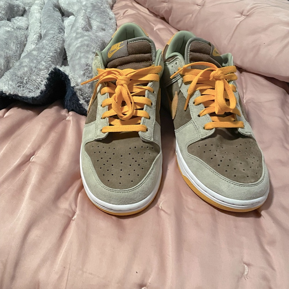 Nike Dunks.
